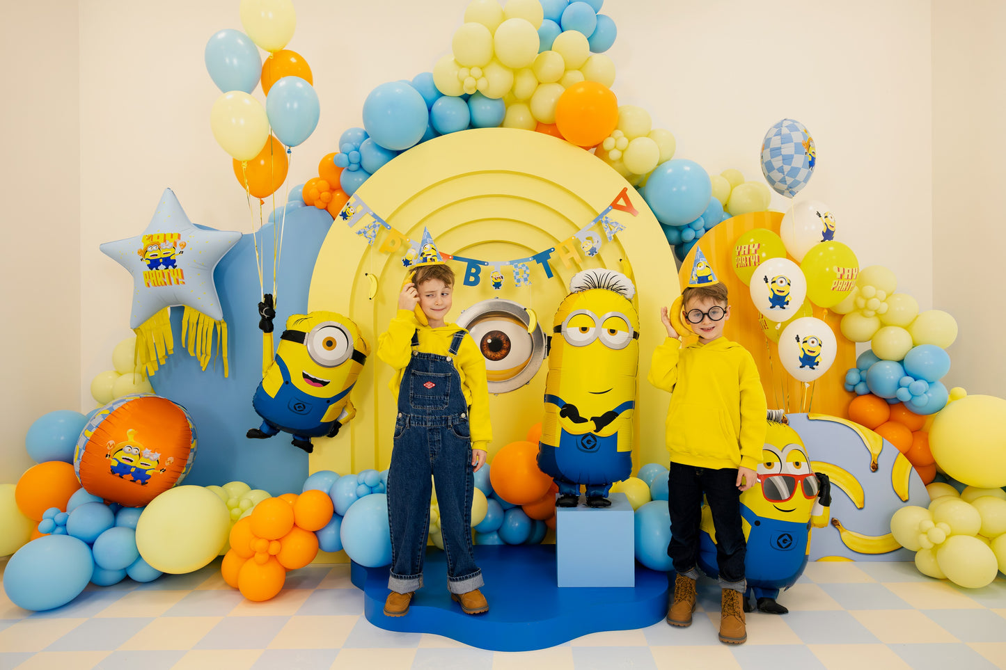 Folienballon Minion Tim, 40x100 cm, Mix