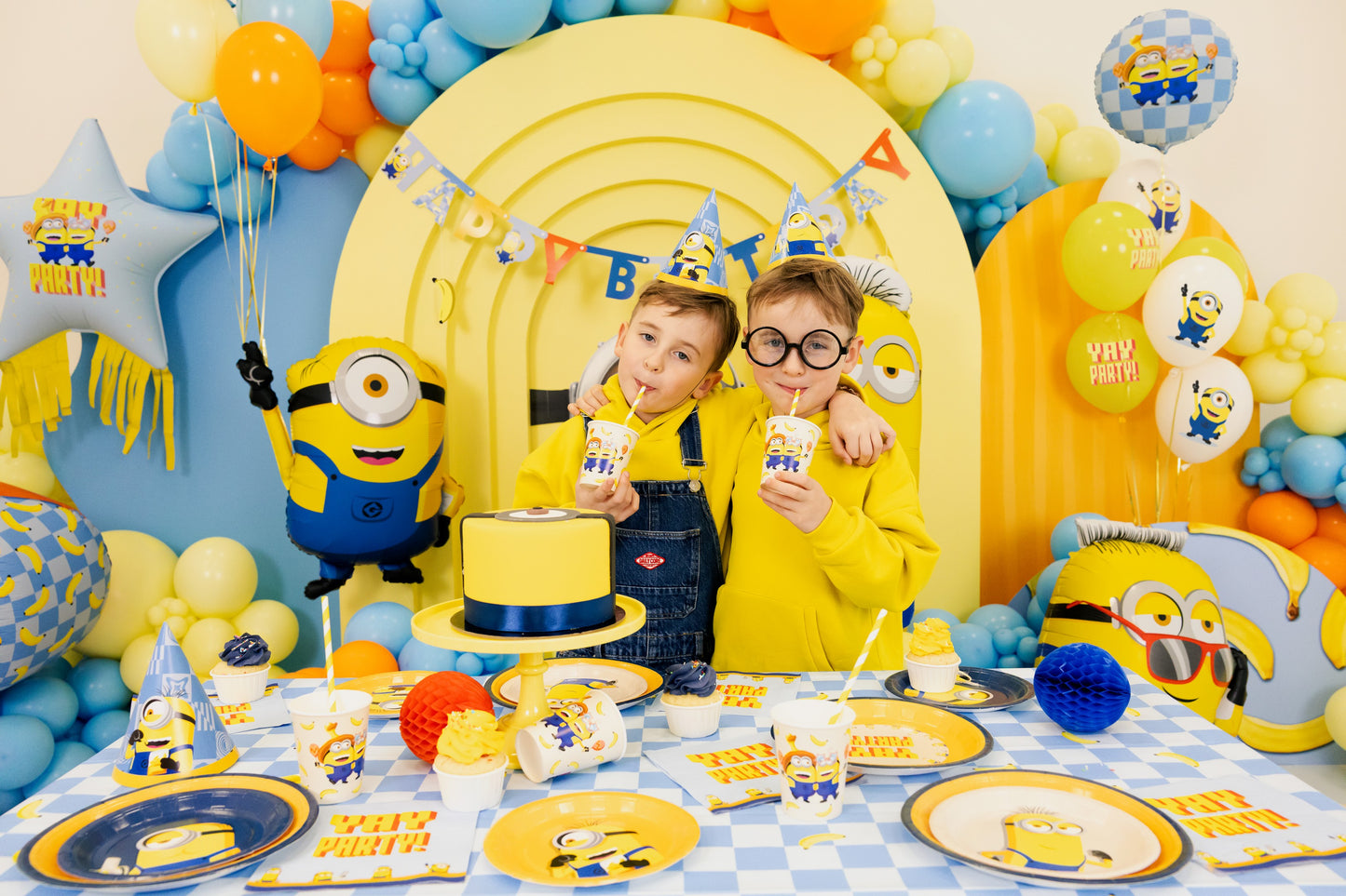 Papierbecher Minions, 250 ml, Mix